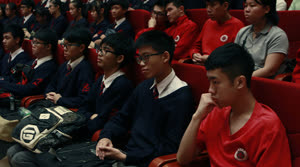 4:binary?id=8UkVH5DWGKdFlPgTtpjaTyRwRA4A6hnomLB1DM_2FeT_2BWyxD_2BGDnfJLkAPg_2Fg5FEtc:The talk attracts a large students