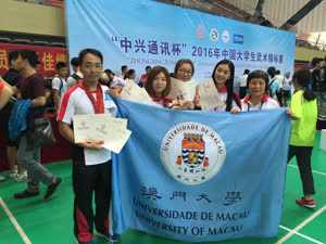 1:binary?id=PdEHhYDeGltRgChhXY7nNo4l_2BrAihdhz5zXOuBM2lG4Ah_2F2r_2BSD6O6oxs_2BcxIHH5:Members of UM’s Martial Arts Team 