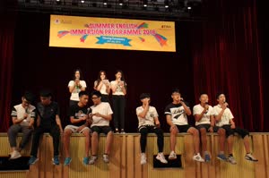 3:binary?id=go0WfyiAmYa4nOXpE5i4EBk4rAA7a4FKzjKx4y7eQVJEegEICz6ndc5lHuawun_2BY:Students showcase what they learned in the programme at the closing ceremony