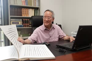 4:binary?id=zbNyrPqHCPYFrqyEHeatHVEvrkZciRDqY6bfmp8yyw6_2BWc23Tm19UA_3D_3D:Yang Yi has a unique approach to academic studies