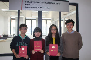 1:binary?id=bPopmc5iAwtSaqhmWShGUeCjsMHq7SqjlrsvCVA_2FQmGDp3VBSIyNDuDjqzapOy2v:Winning students with Dr Liu (1st from right)